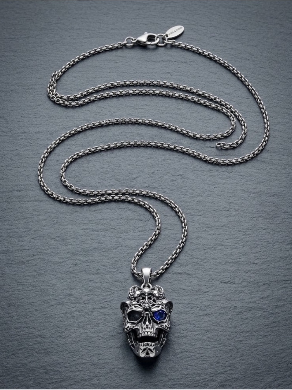 Still and stone stainless steel blue crystal eye skull necklace like new